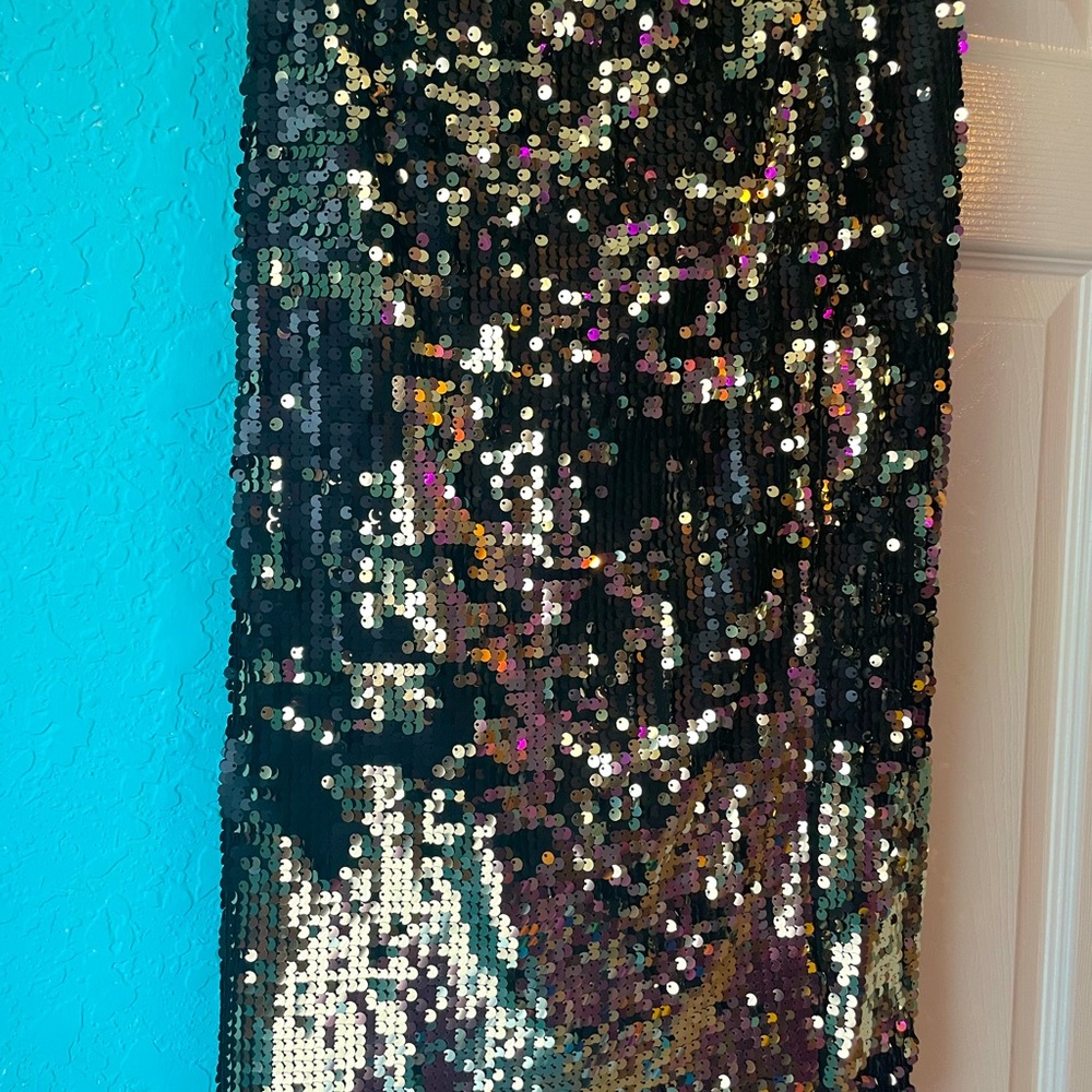 Nine West Black and Gold Sequined Pencil Skirt⭐️💫